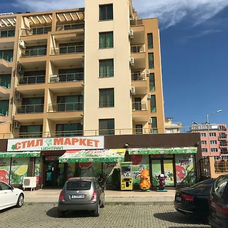 Golden Sun Apartment